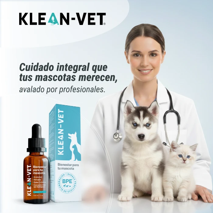 medica veterinaria junto a un perro y un gato y el tratamiento klean-vet